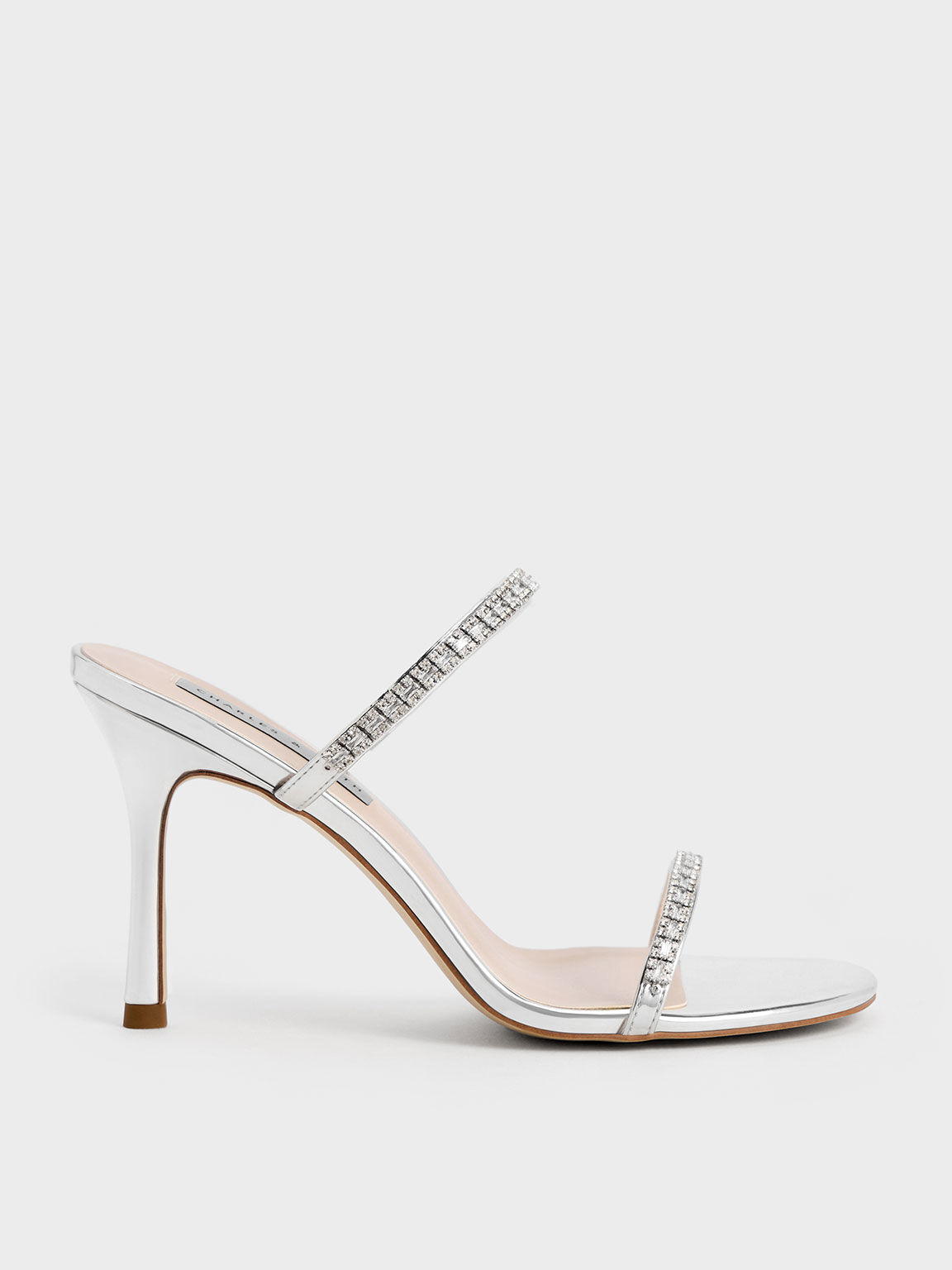 White Wedding Sandals: 23 Ideas For Every Type Of Wedding