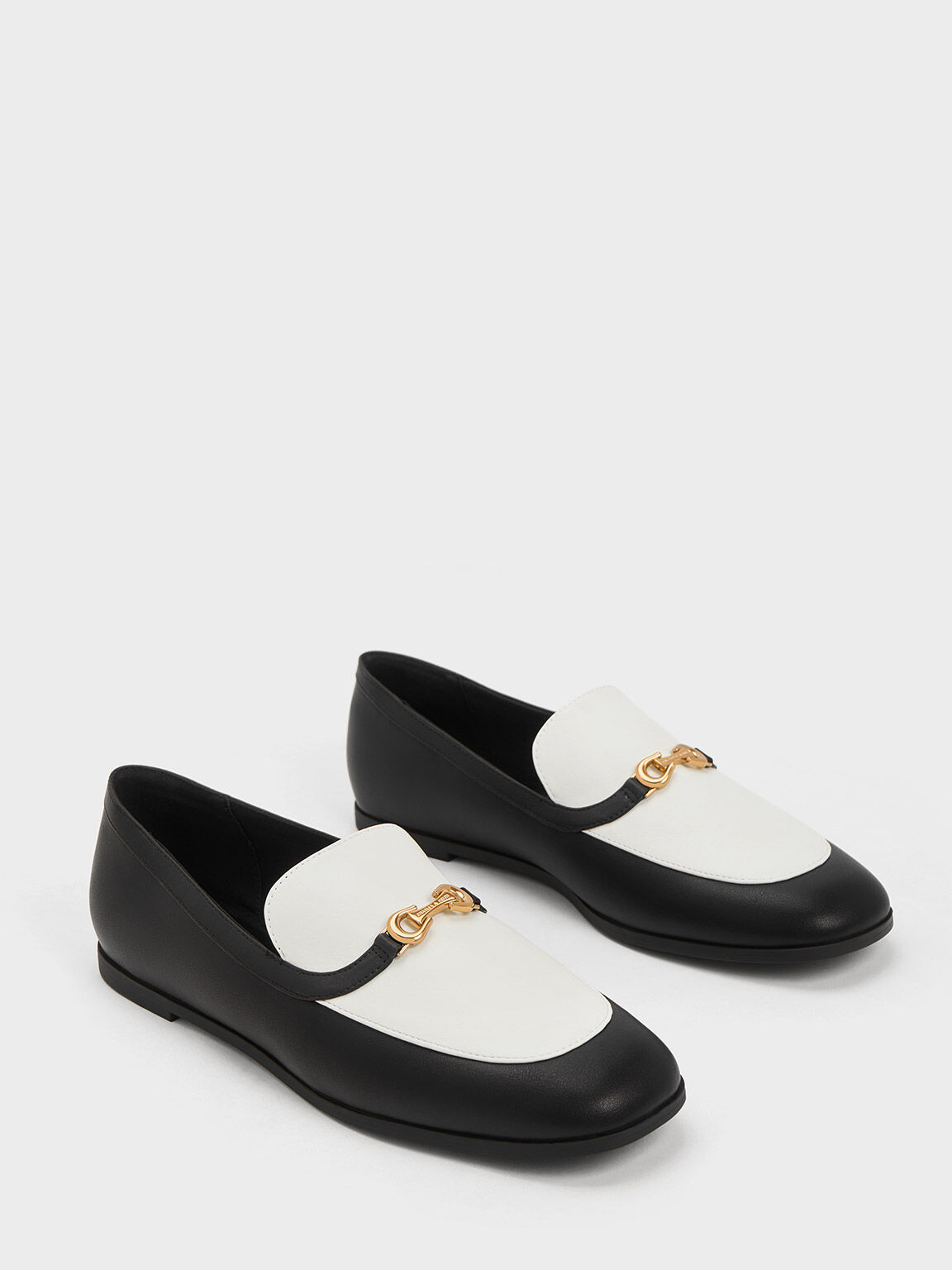 Metallic Accent Two-Tone Round-Toe Loafers - Multi