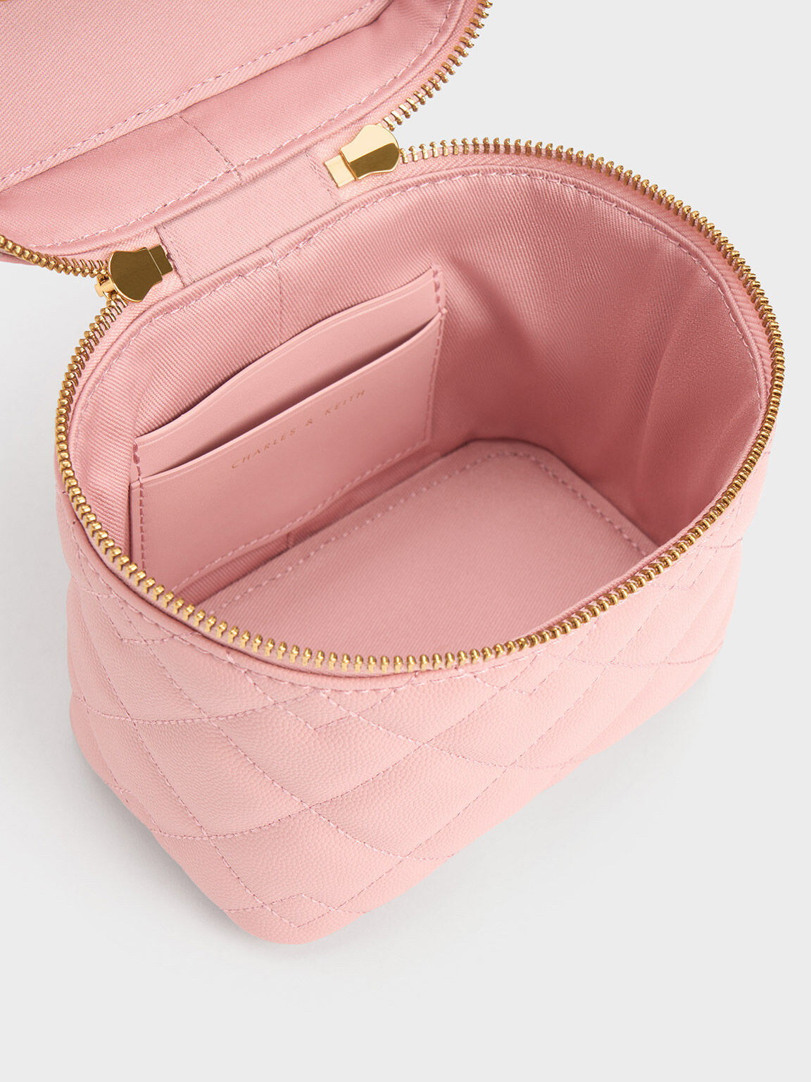 Nezu Quilted Boxy Bag - Light Pink