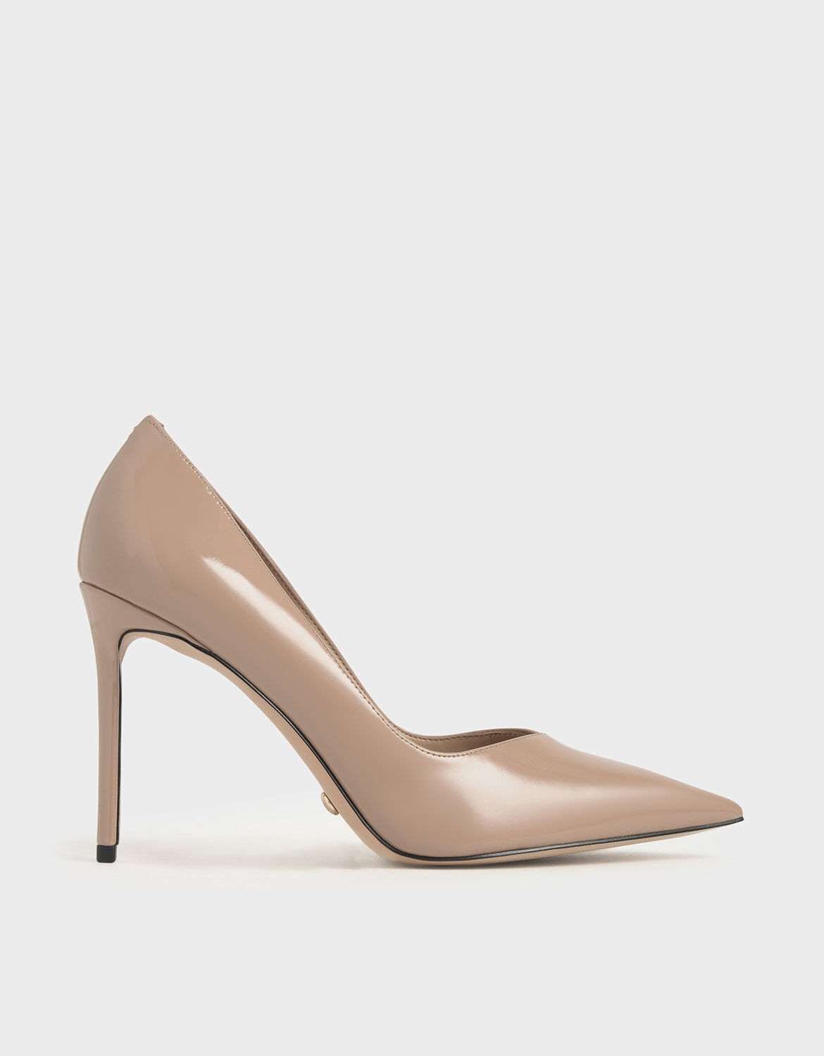 patent leather pointed toe pumps