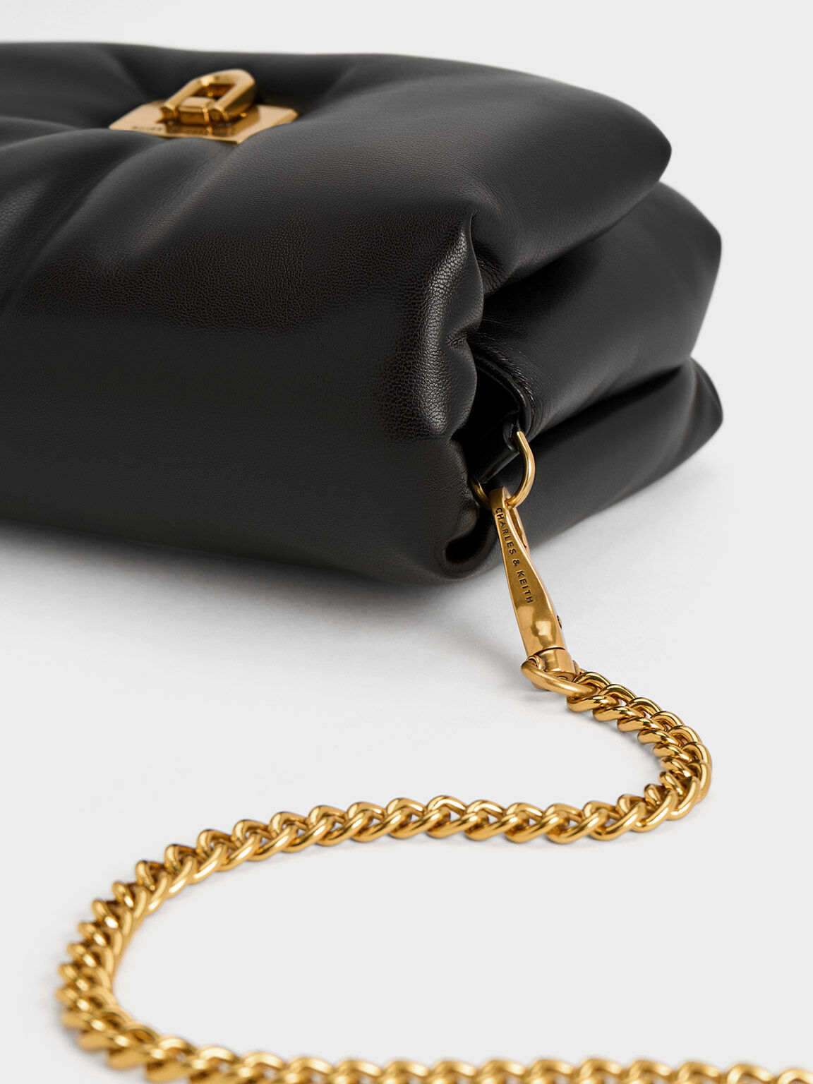 Paffuto Metallic Accent Chain-Handle Bag - Black