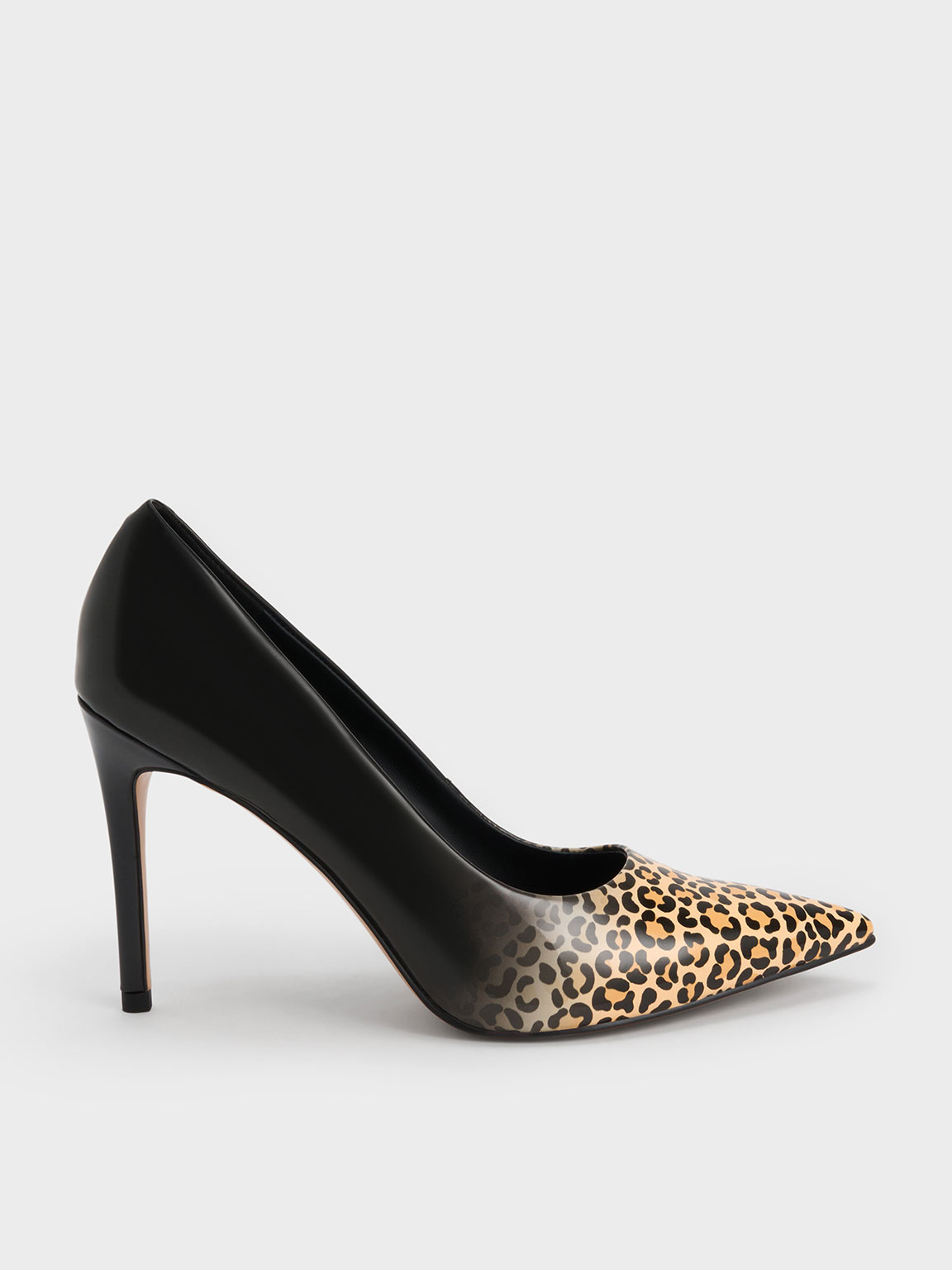 37UK Leopard heels, Women's Fashion, Footwear, Heels on Carousell