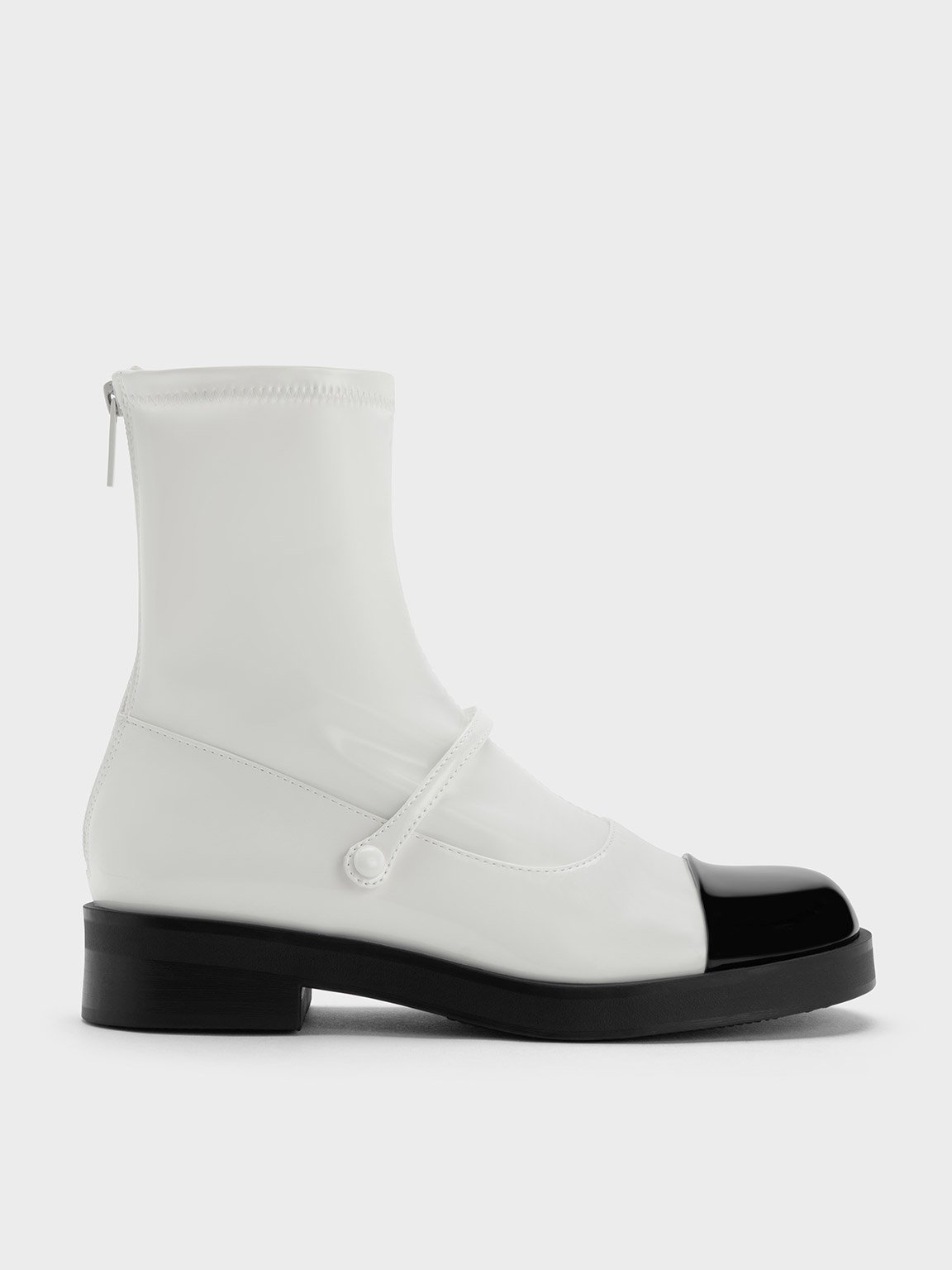 Two tone boots 2025 black and white