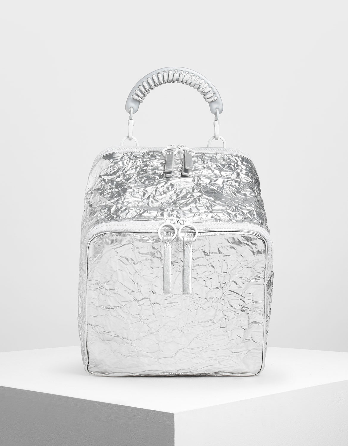 

Rope Handle Wrinkled Effect Metallic Backpack