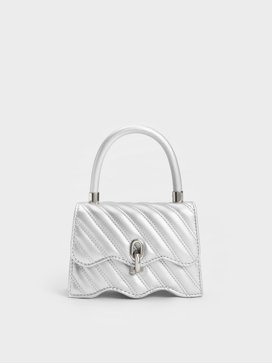 Quilted designer label handbag – funachfashion
