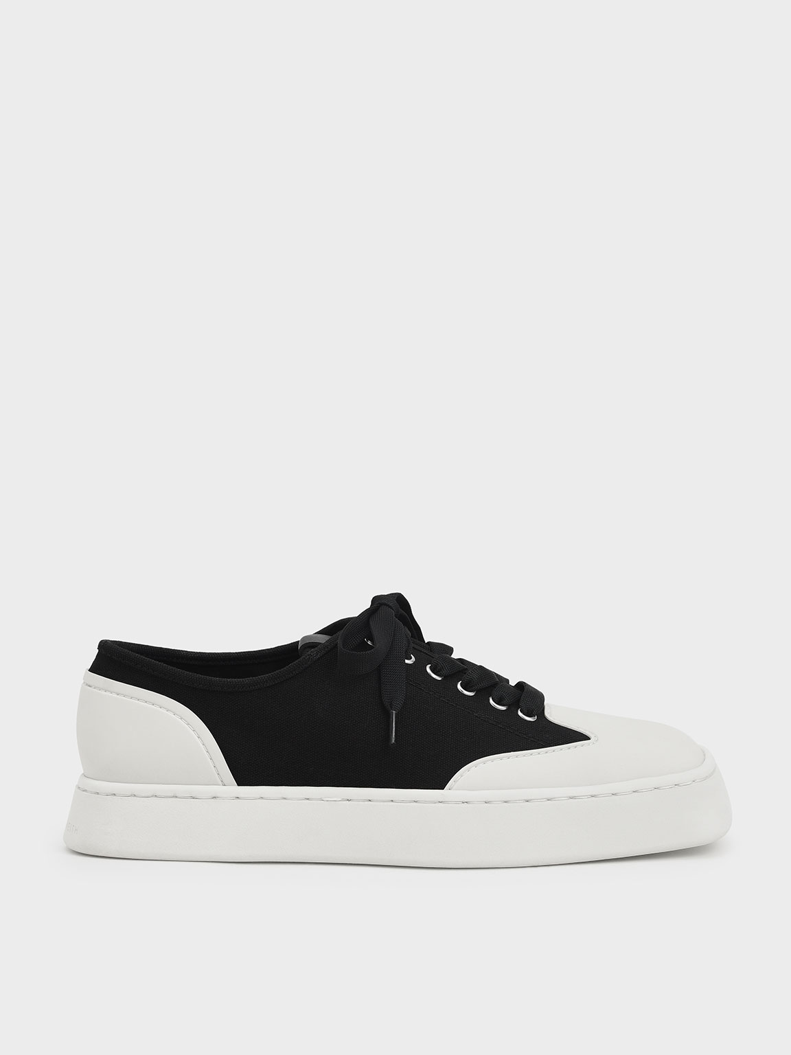 

Two-Tone Low-Top Canvas Sneakers